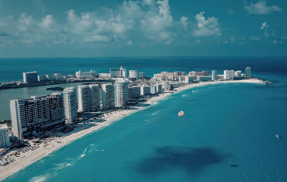 Cancún: desarrollo inmobiliario abrupto